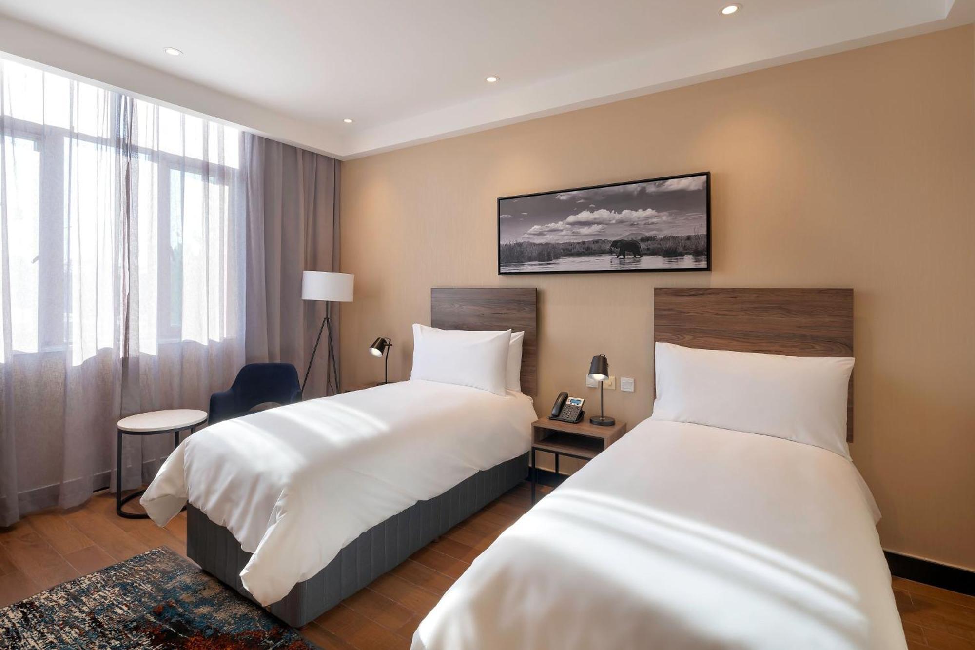 Protea Hotel By Marriott Lusaka International Airport Exterior photo