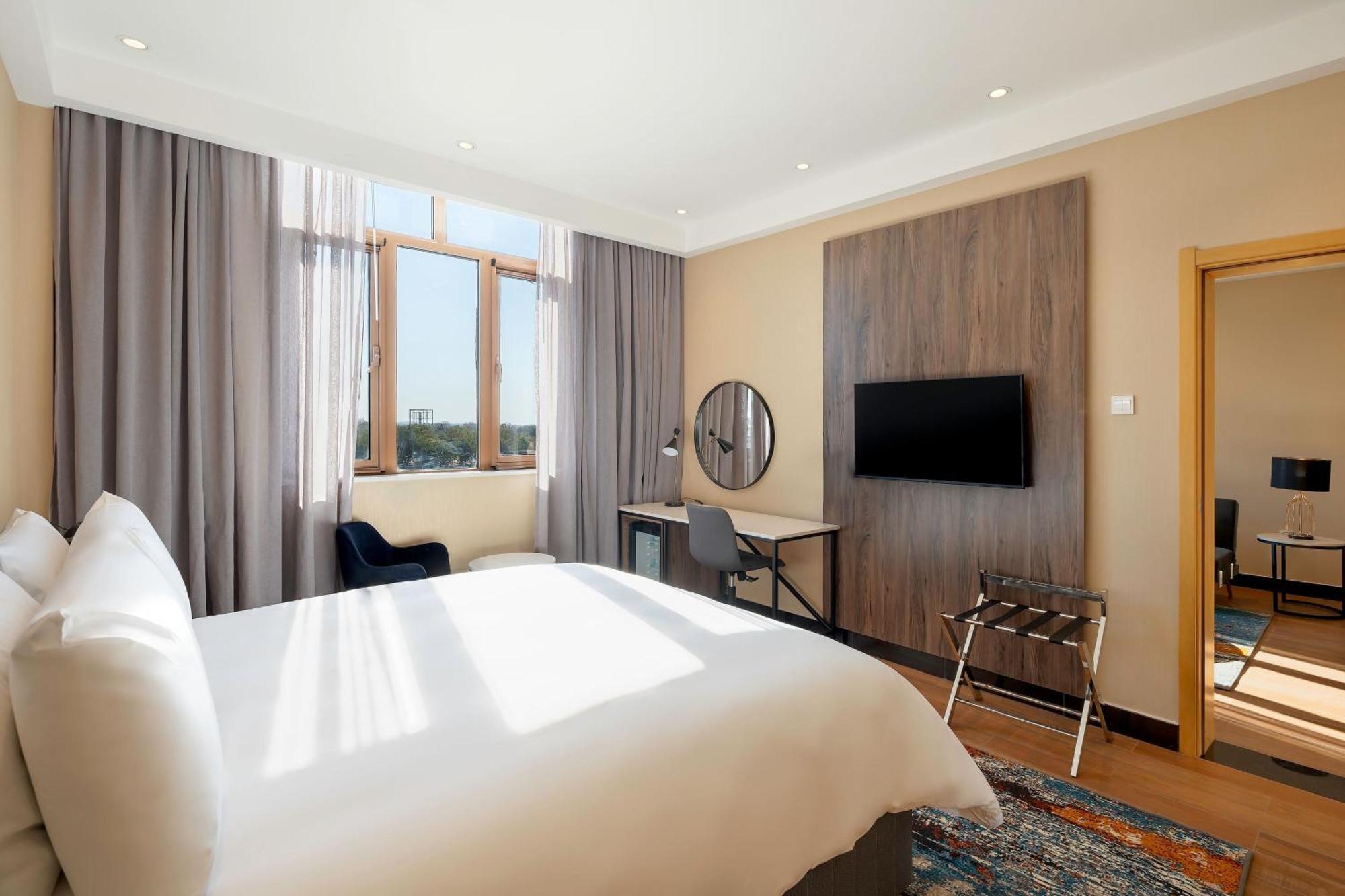 Protea Hotel By Marriott Lusaka International Airport Exterior photo