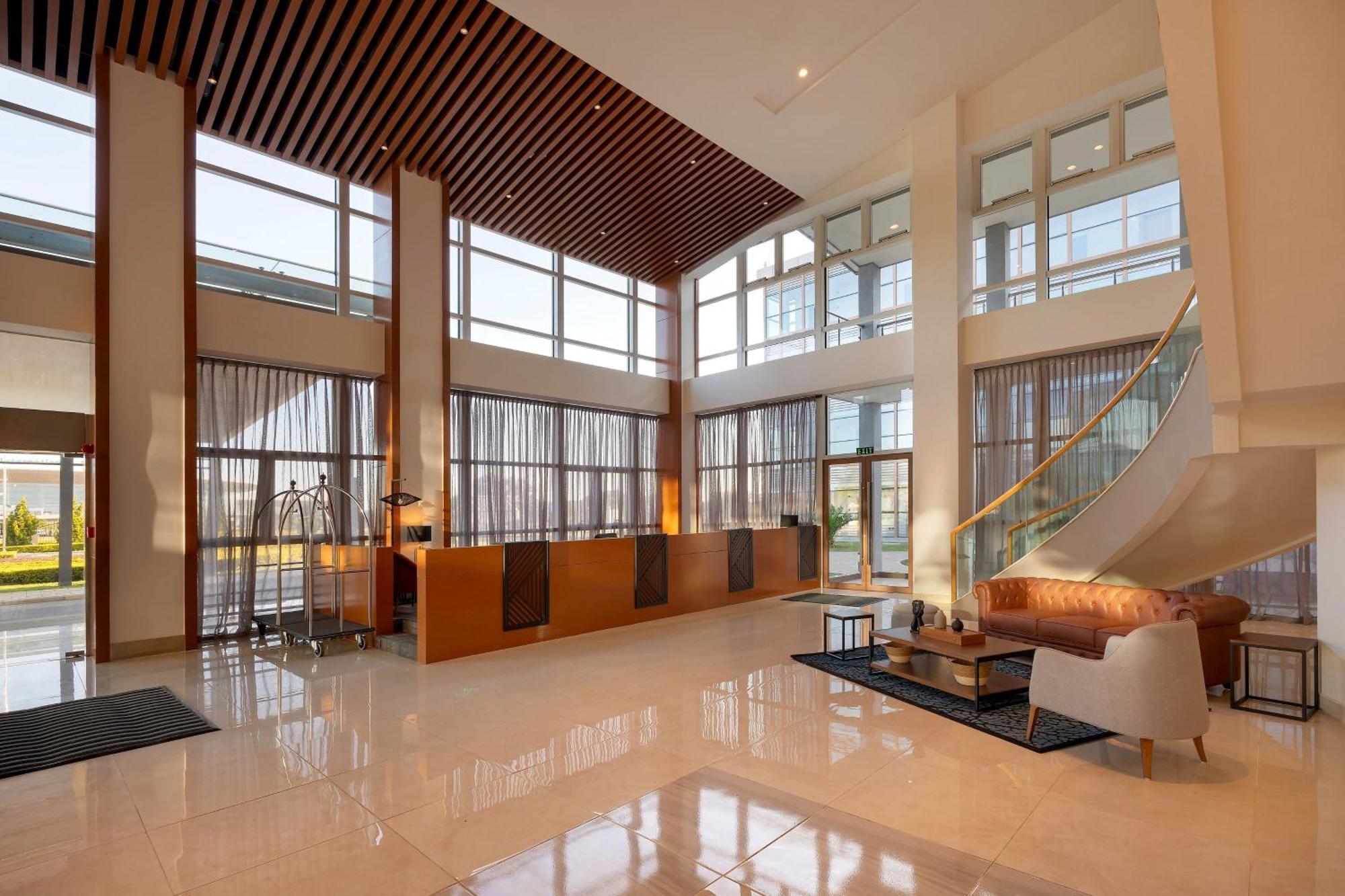 Protea Hotel By Marriott Lusaka International Airport Exterior photo