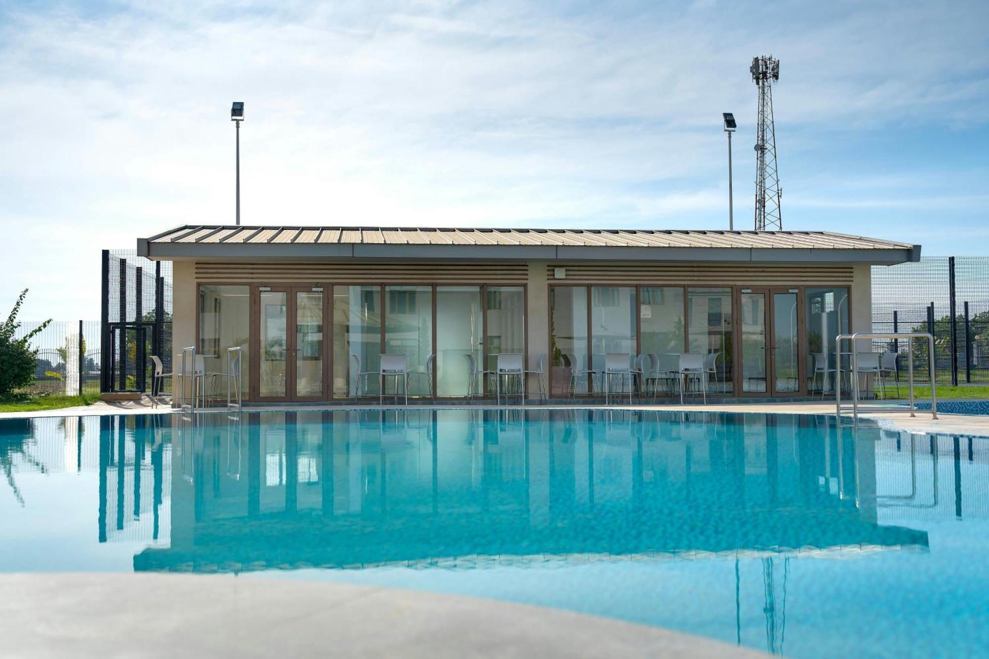 Protea Hotel By Marriott Lusaka International Airport Exterior photo