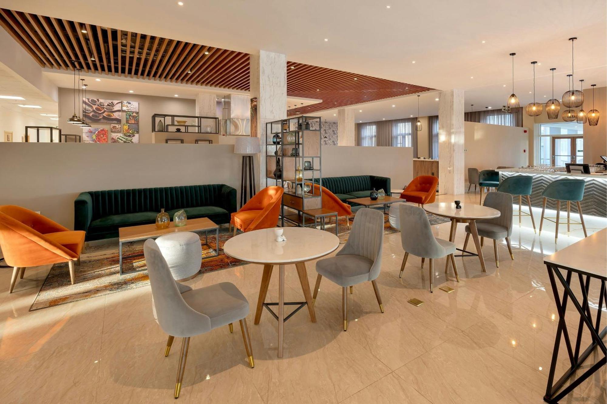 Protea Hotel By Marriott Lusaka International Airport Exterior photo